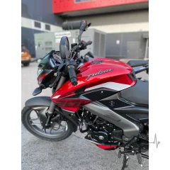 Мотоцикл Bajaj Pulsar NS 200