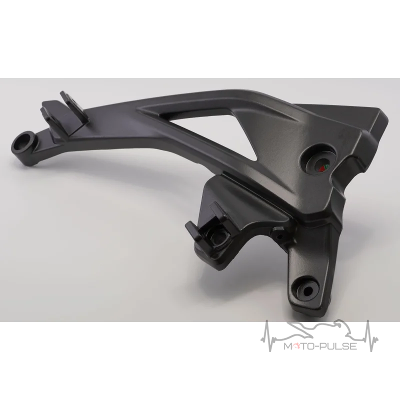 Кронштейн подножки правый Bajaj Pulsar 180 56DJ3Y1Y