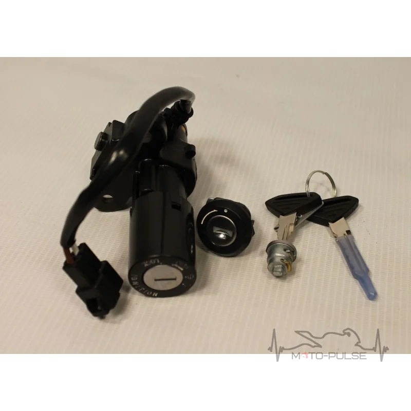 Комплект замков 3в1 PF232605 Bajaj Boxer