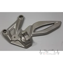 Кронштейн подножки водителя левый Bajaj RS 200 DT113002
